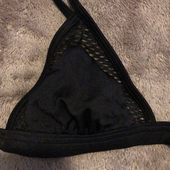 Victoria’s Secret Black Triangle bikini top, size XS - Picture 2 of 3